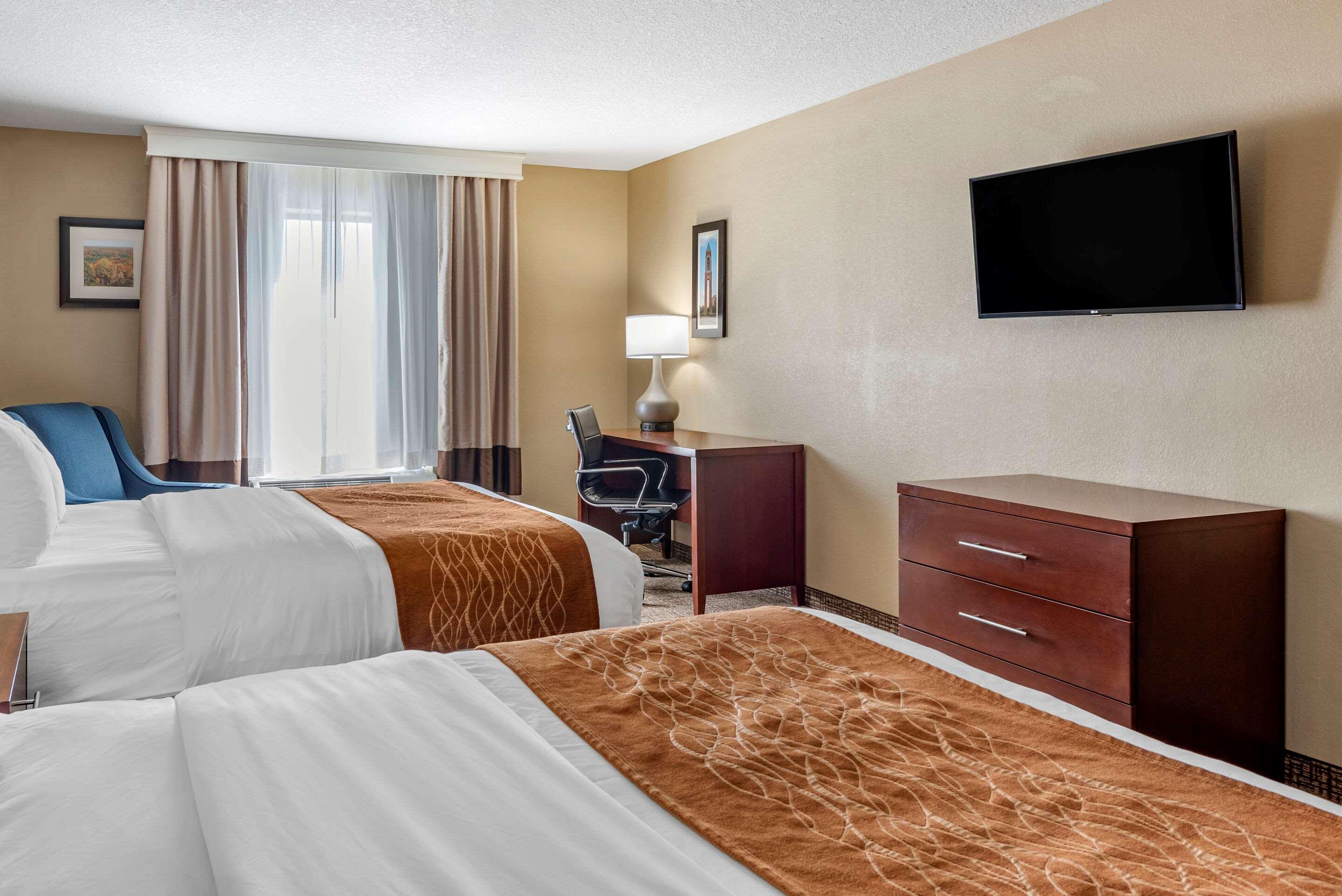 Comfort Inn & Suites Muncie Exterior photo